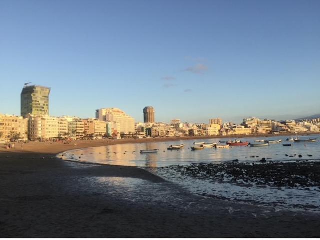 Las Canteras Beach Лас Палмас де Гран Канария Екстериор снимка